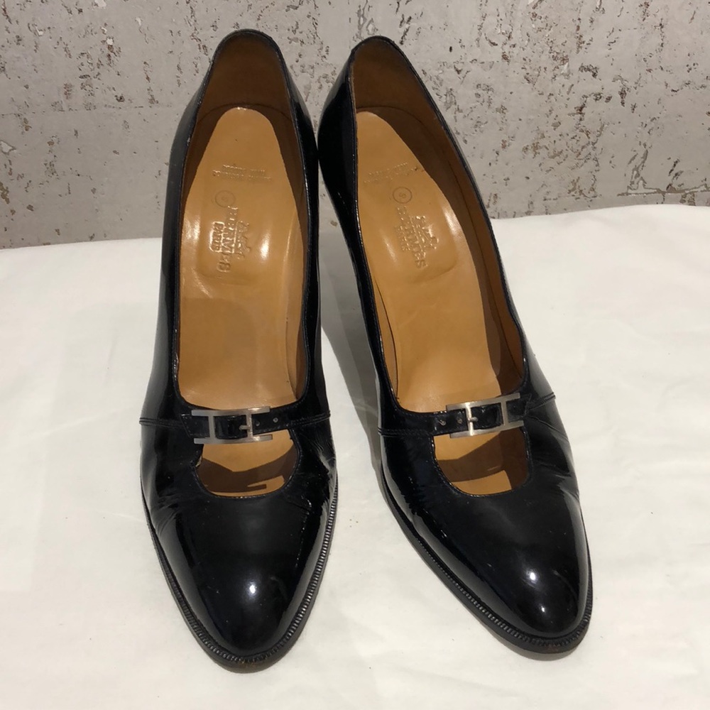 Heels - Picture 4 of 4